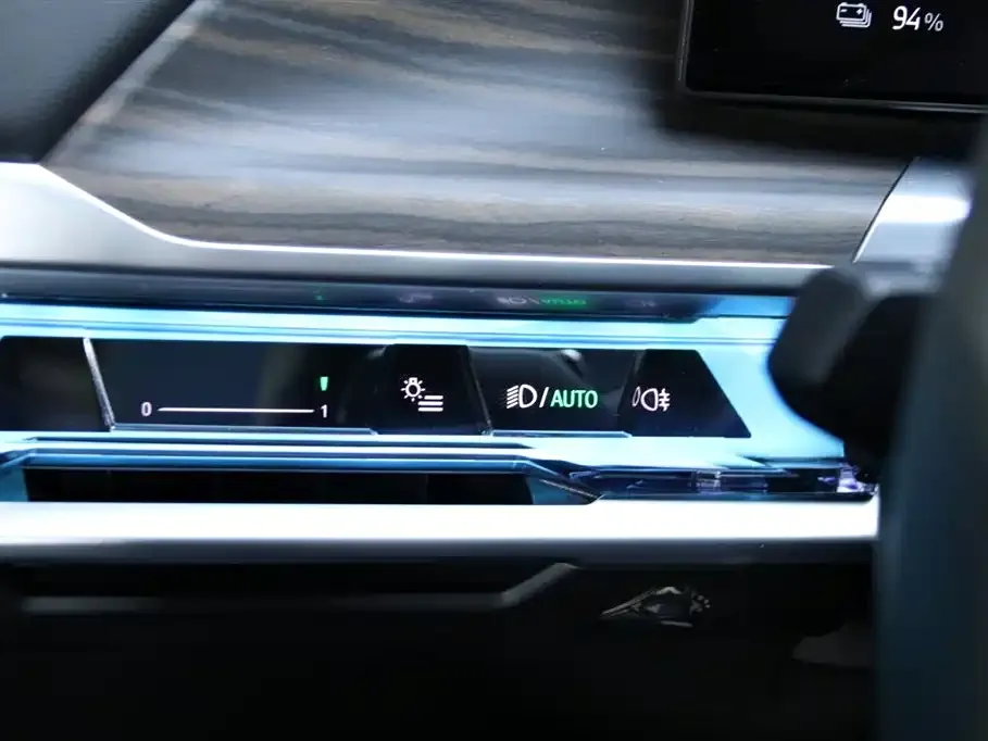 BMW i7 2024 из CN, фото 9