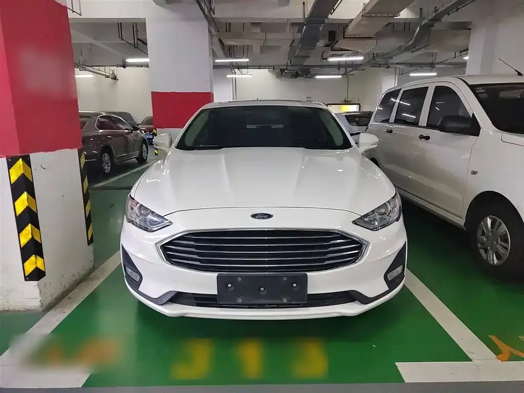 Ford Mondeo 2021 из CN, фото 3