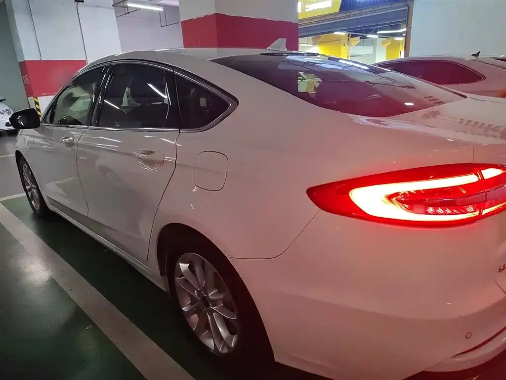 Ford Mondeo 2021 из CN, фото 5