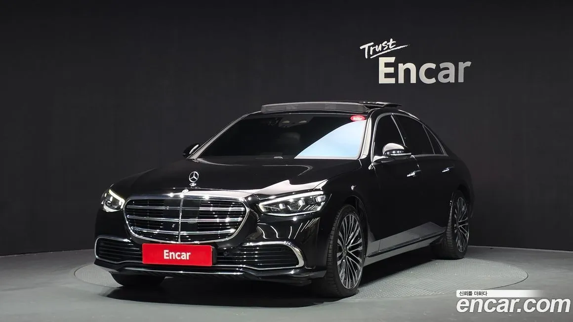 Mercedes-Benz S-Class — фото 1