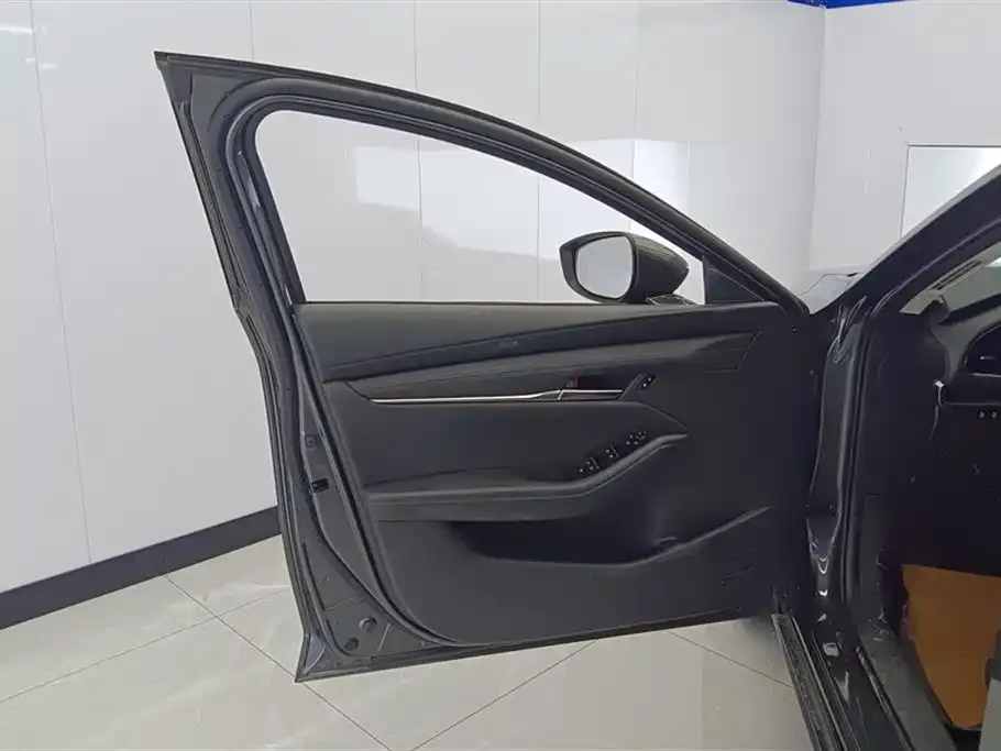 Mazda 3 Axela 2021 из CN, фото 7