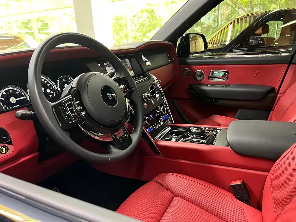 Rolls-Royce Cullinan 2021 из CN, фото 5