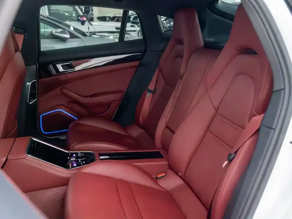 Porsche Panamera 2024 из CN, фото 10