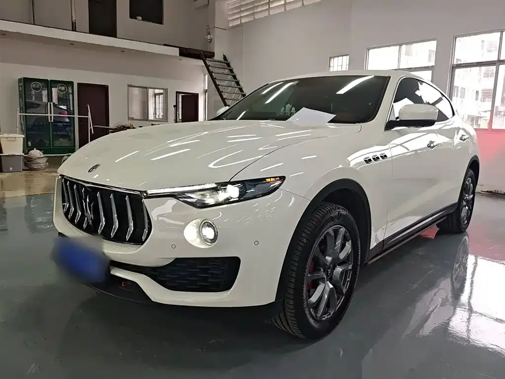 Maserati Levante — фото 2