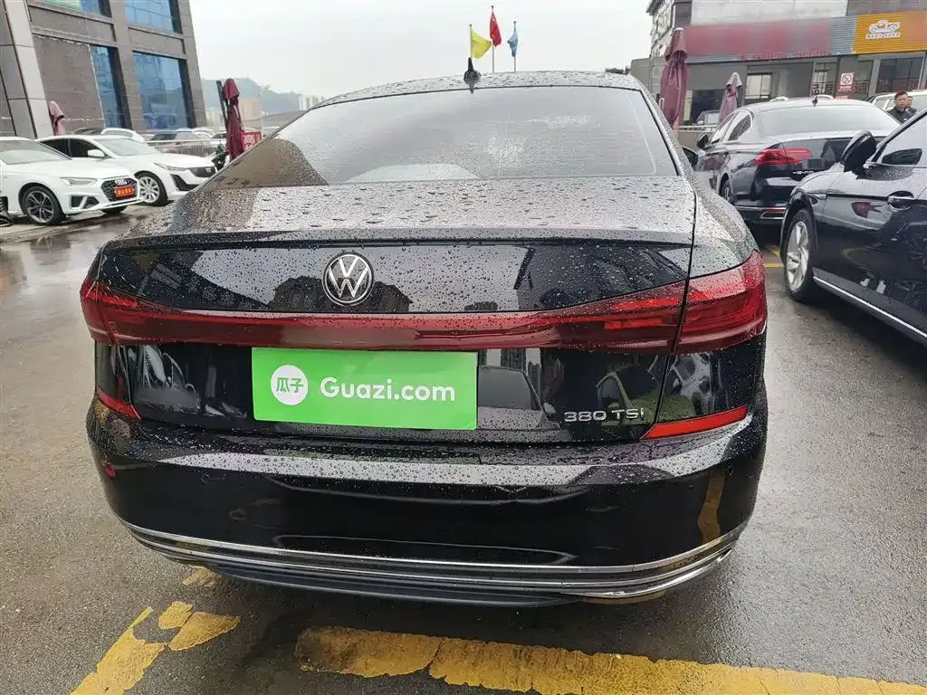 Volkswagen Passat — фото 6
