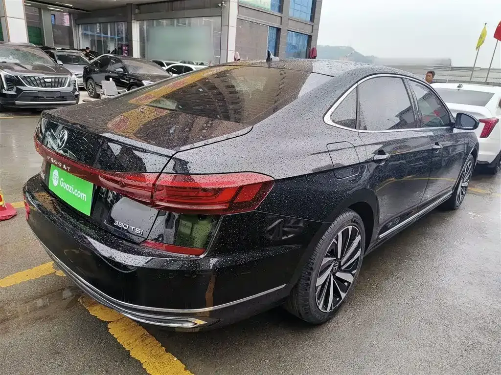 Volkswagen Passat — фото 7