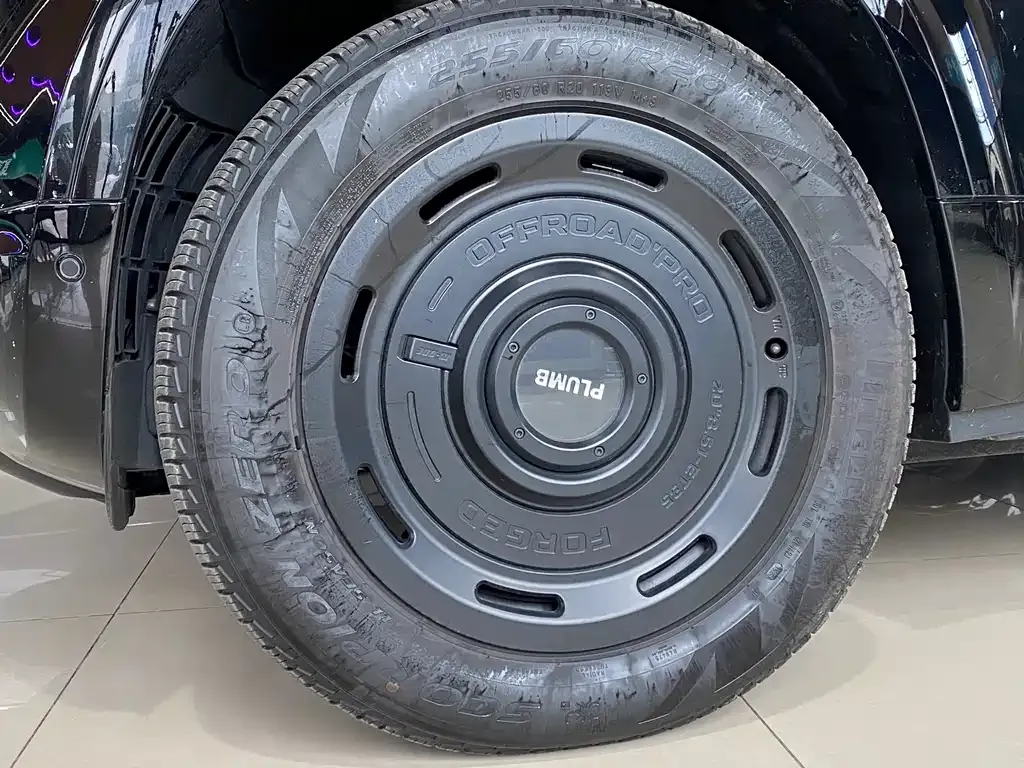 Land Rover Defender 2024 из CN, фото 3