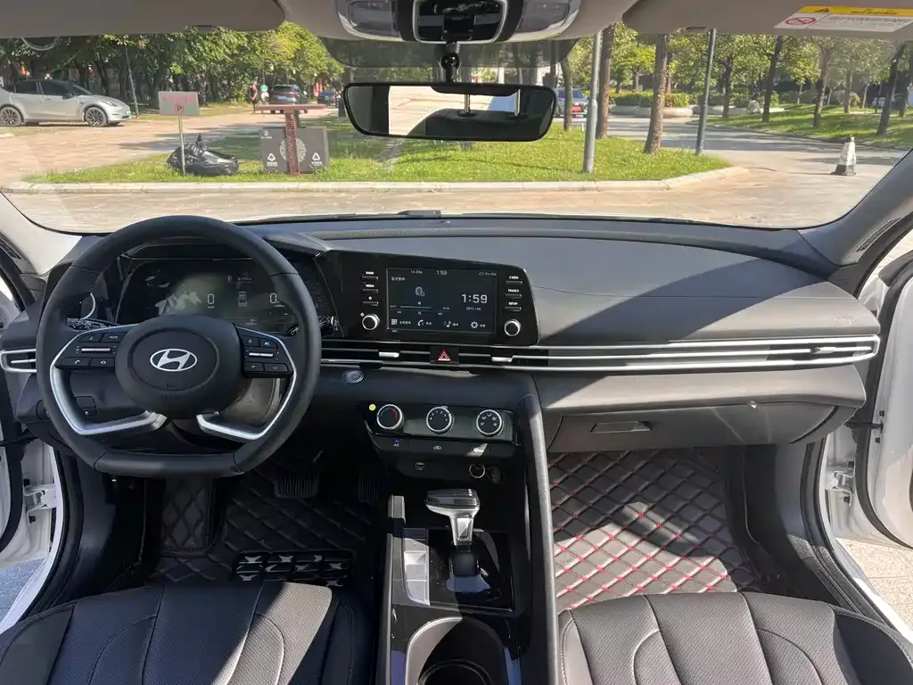 Hyundai Elantra 2024 из CN, фото 4