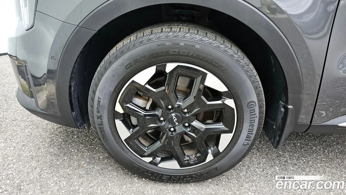 Kia Sorento — фото 5