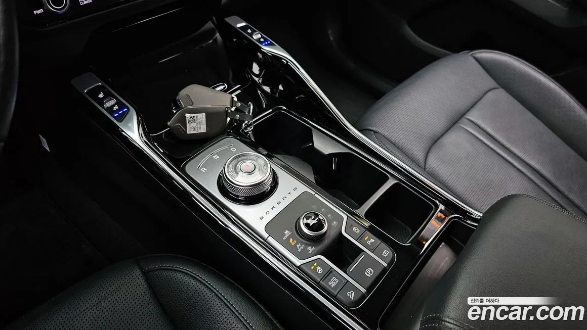Kia Sorento — фото 9