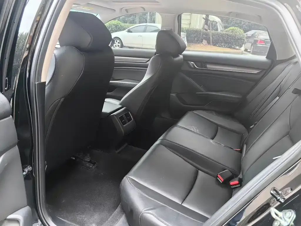 Honda Accord 2021 из CN, фото 4