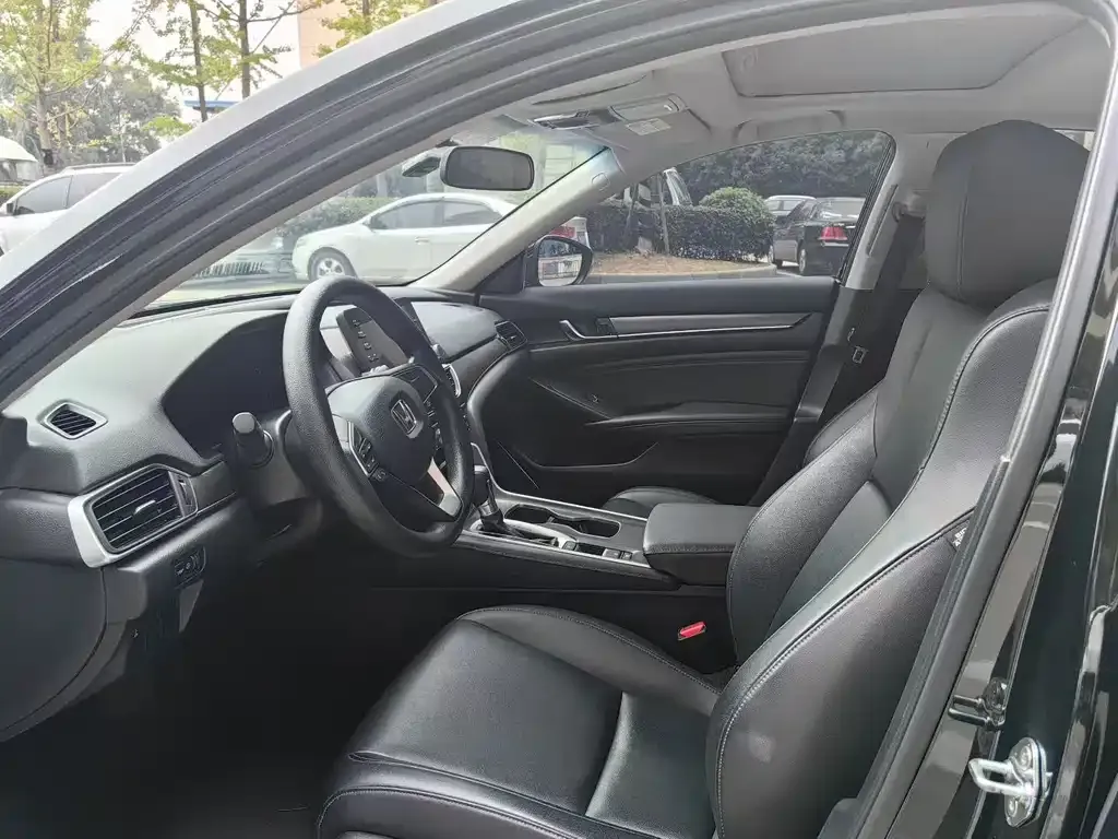 Honda Accord 2021 из CN, фото 5