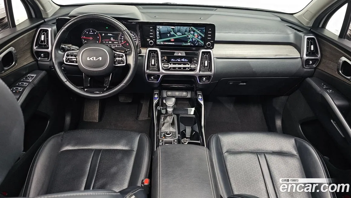 Kia Sorento — фото 7