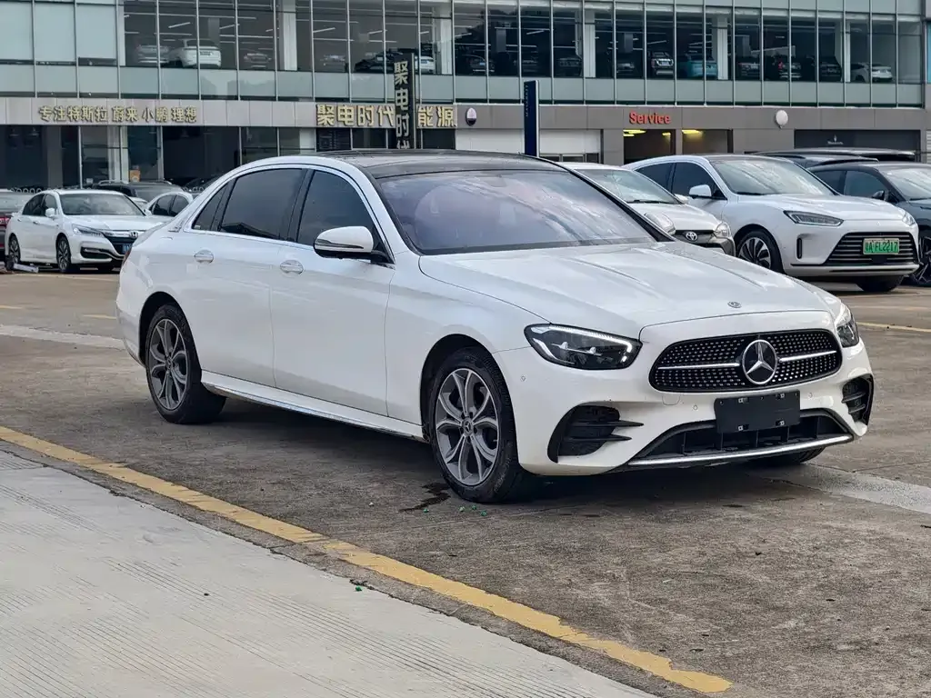 Mercedes-Benz E-Class 2022 из CN, фото 3