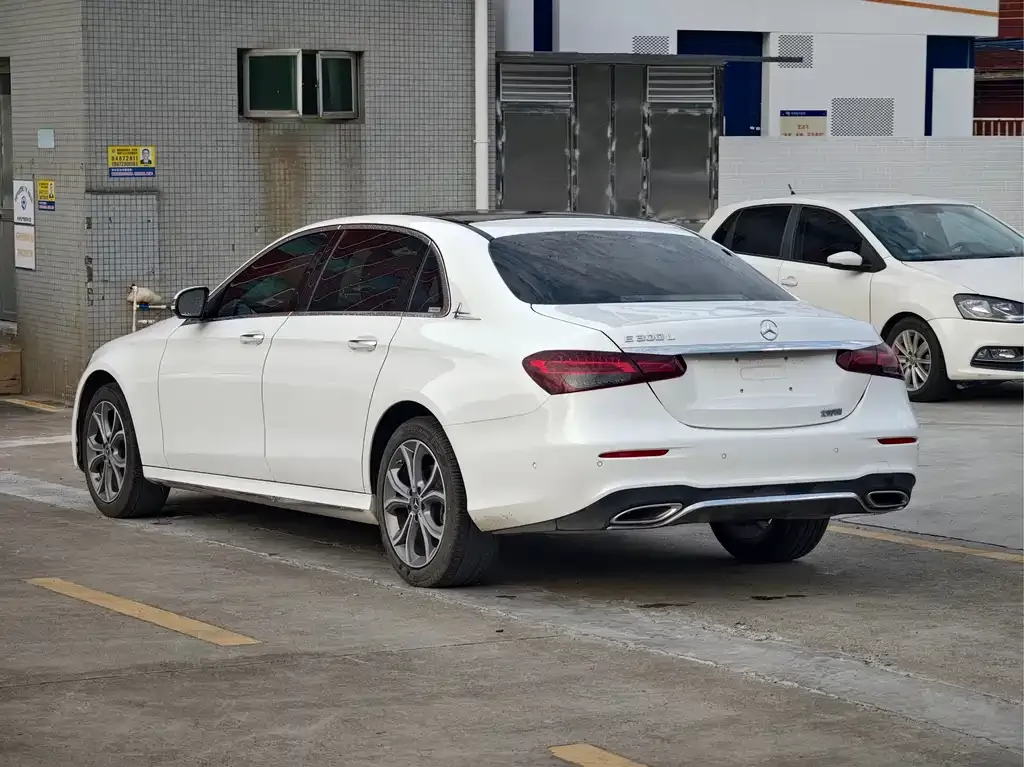 Mercedes-Benz E-Class 2022 из CN, фото 7