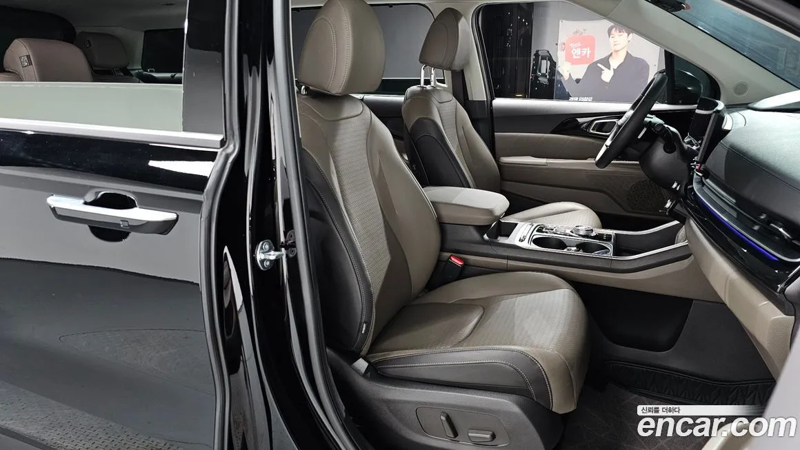 Kia Carnival — фото 10