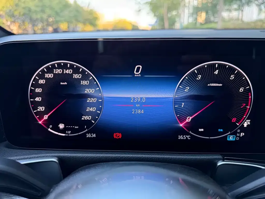Mercedes-Benz GLB 2025 из CN, фото 4