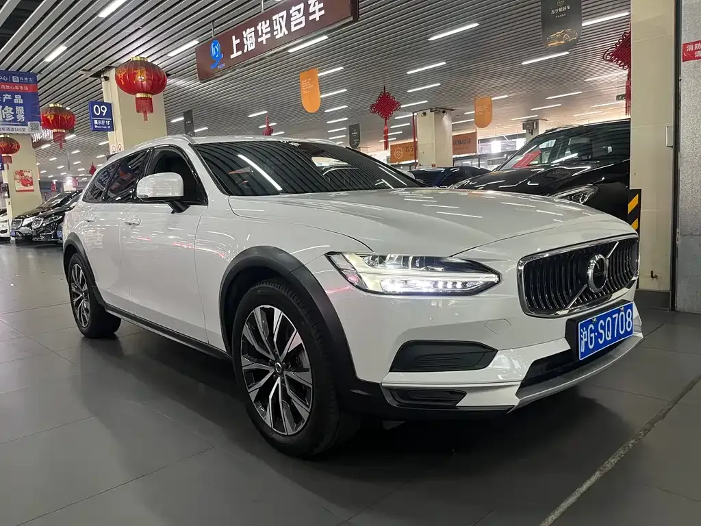 Volvo V90 2023 из CN, фото 3
