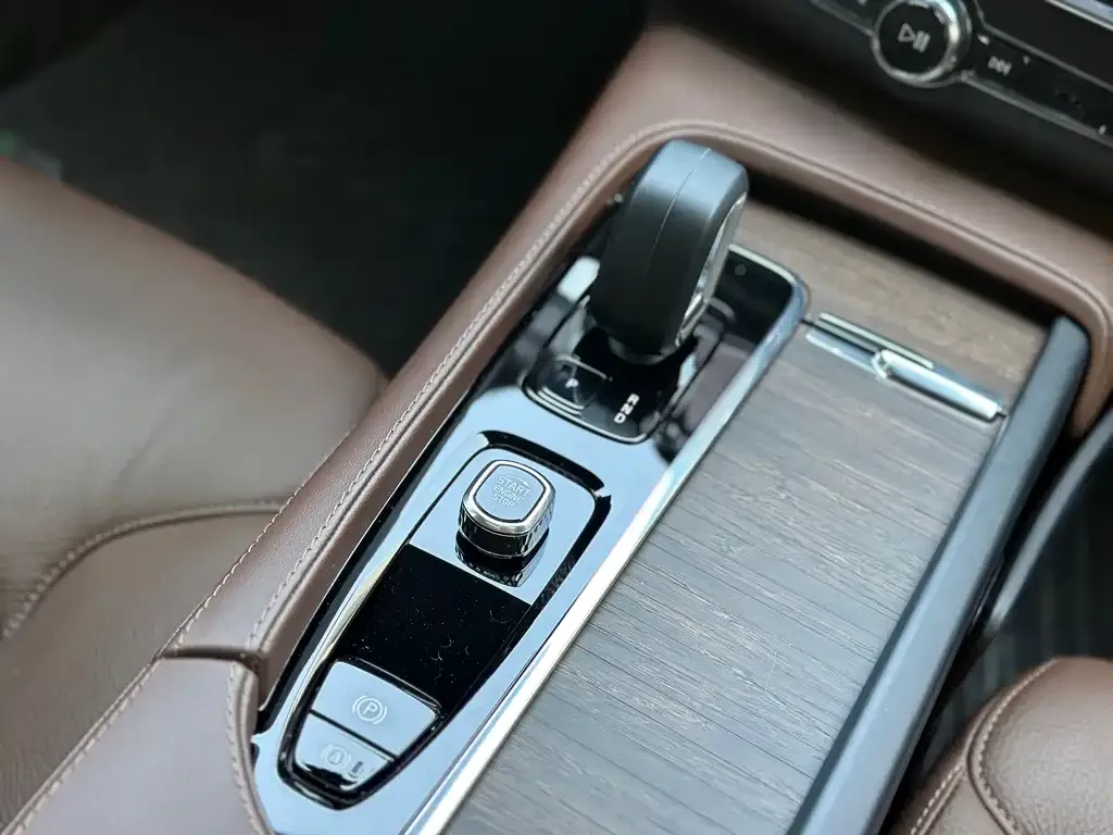 Volvo V90 2023 из CN, фото 8