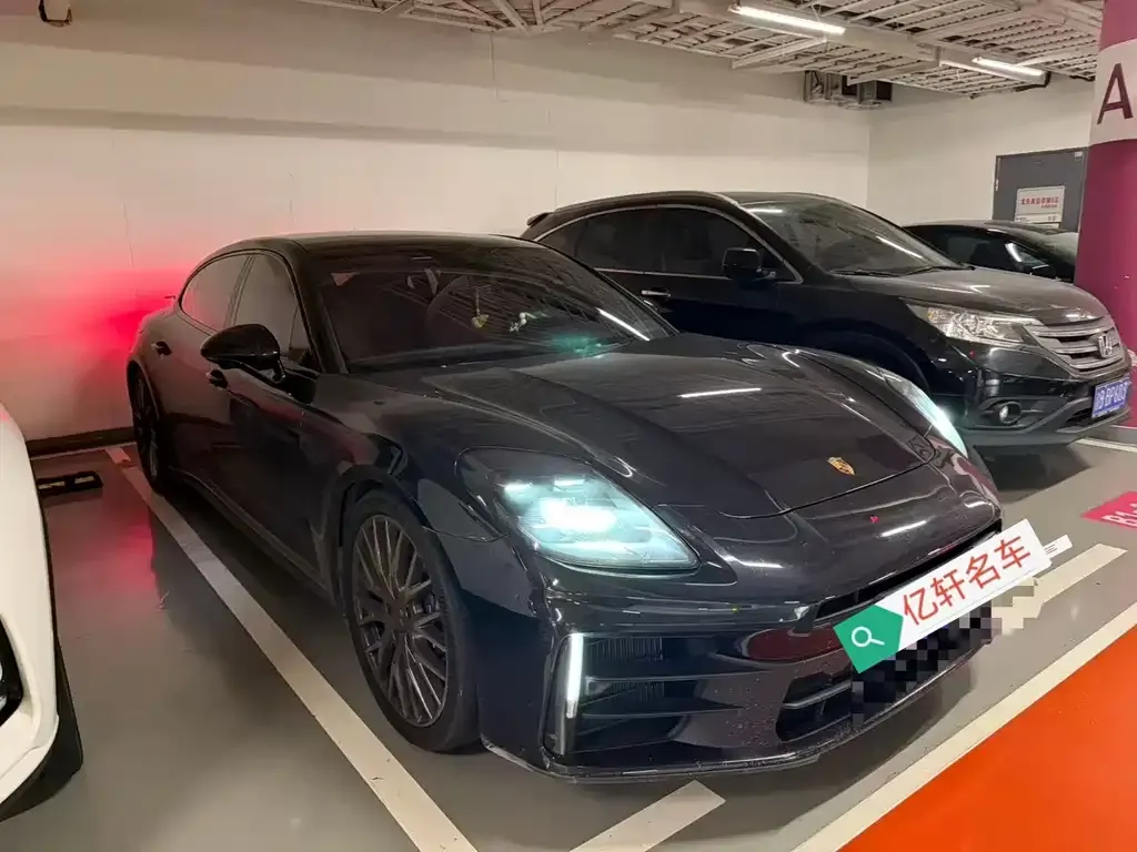 Porsche Panamera 2025 из CN, фото 1