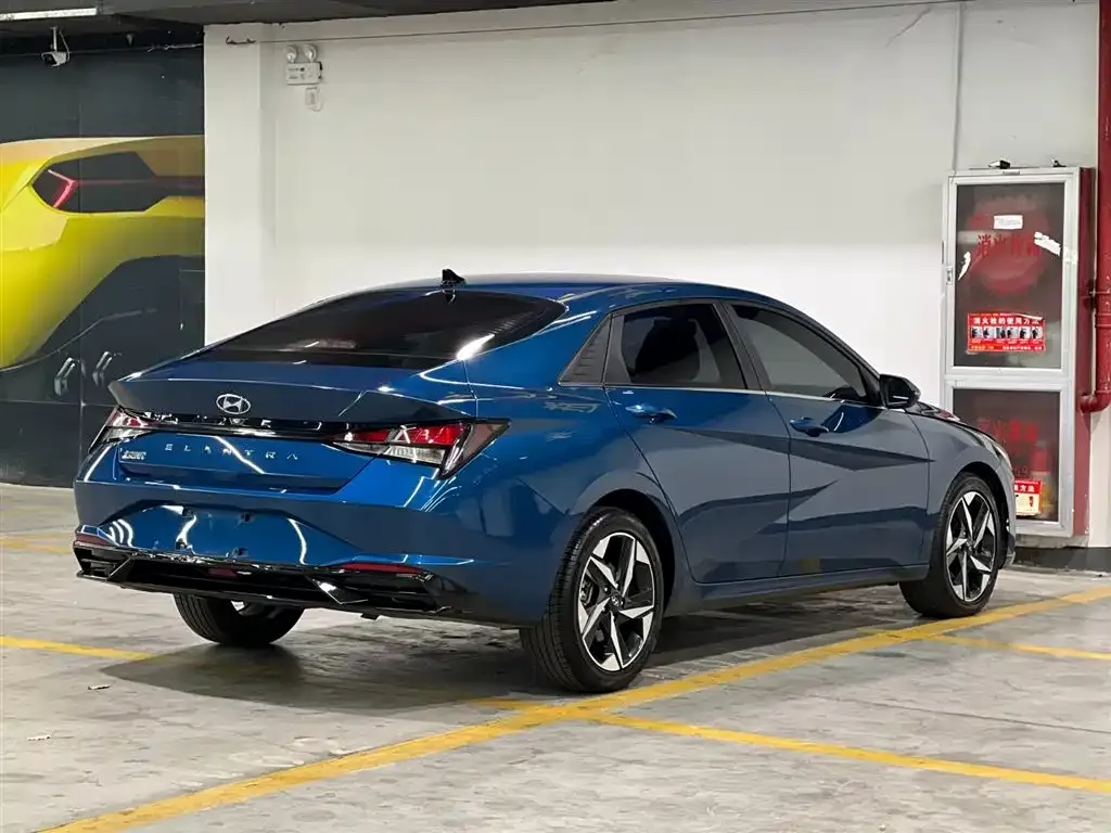Hyundai Elantra 2023 из CN, фото 5