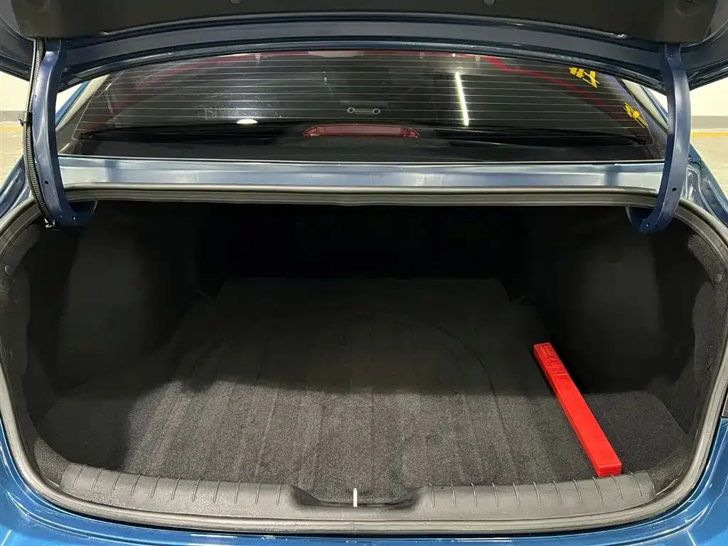 Hyundai Elantra 2023 из CN, фото 7