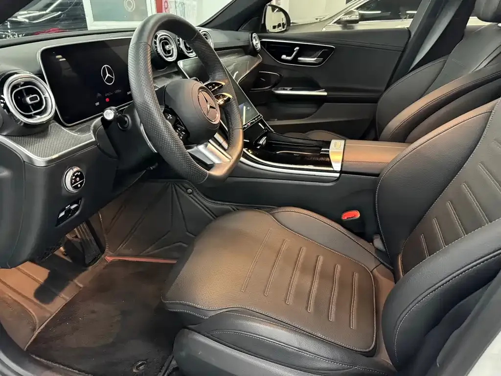 [object Object] C-Class 2022 из CN, фото 4