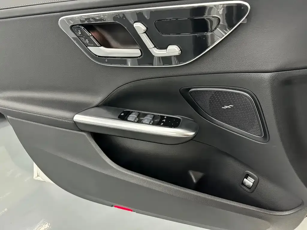 [object Object] C-Class 2022 из CN, фото 5