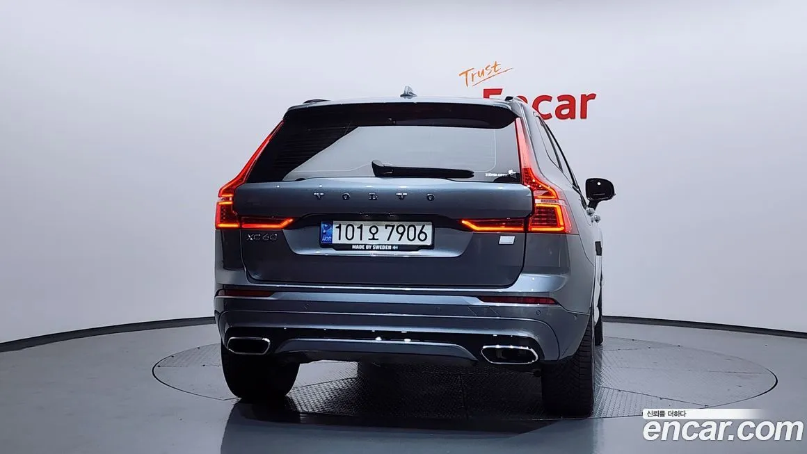 Volvo XC60 — фото 4