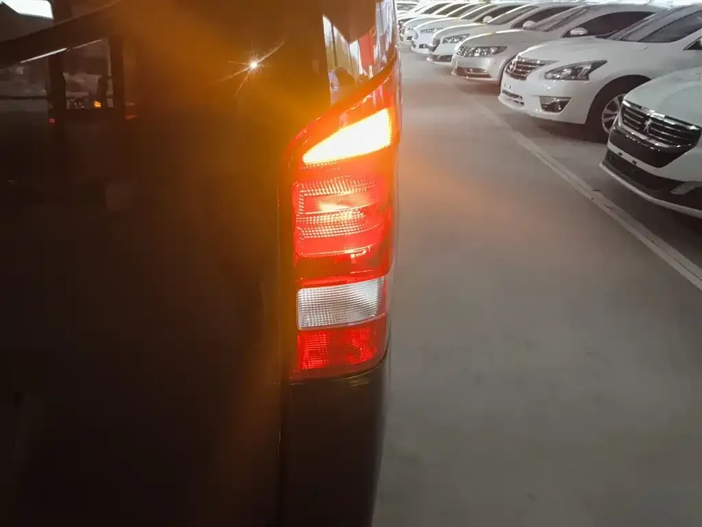 Mercedes-Benz Vito 2022 из CN, фото 8