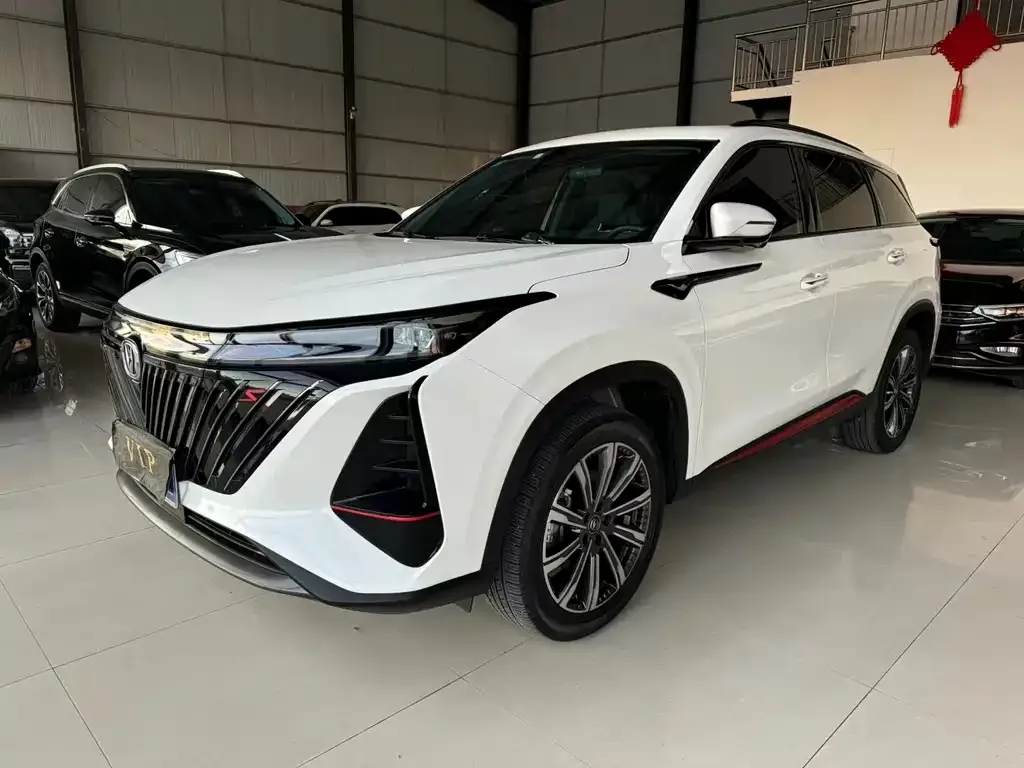 Changan CS75PLUS — фото 1