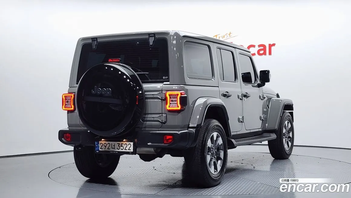 Jeep Wrangler — фото 2