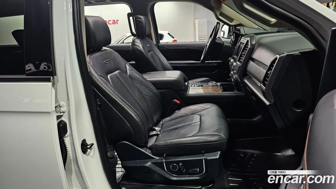 Ford Expedition — фото 10