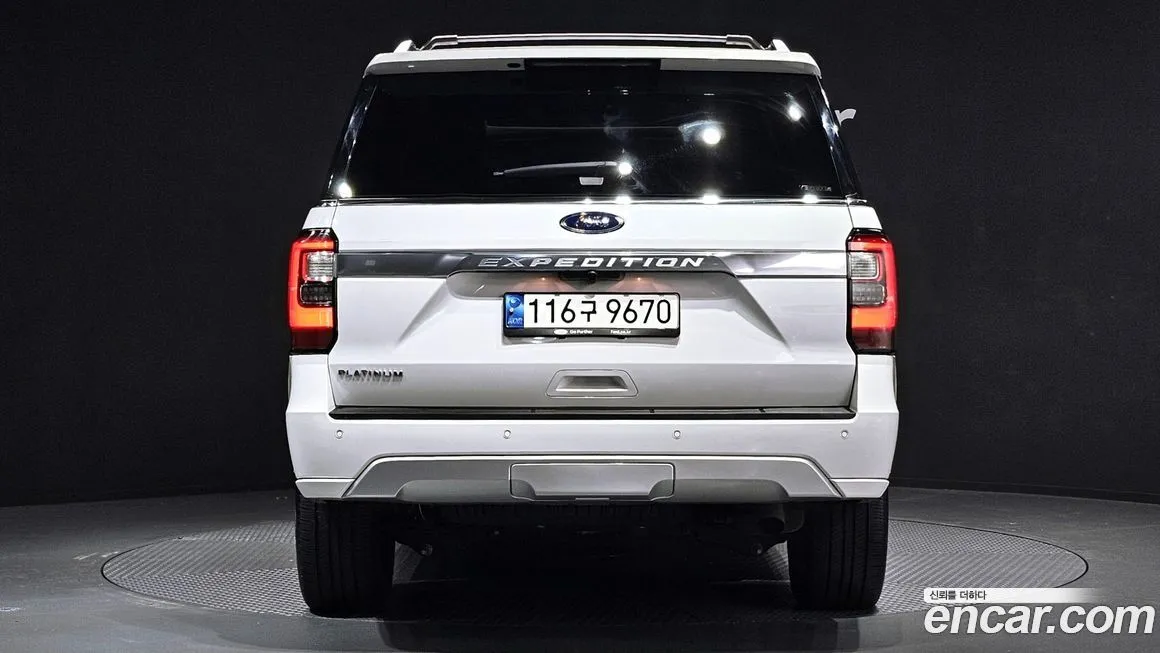 Ford Expedition — фото 4