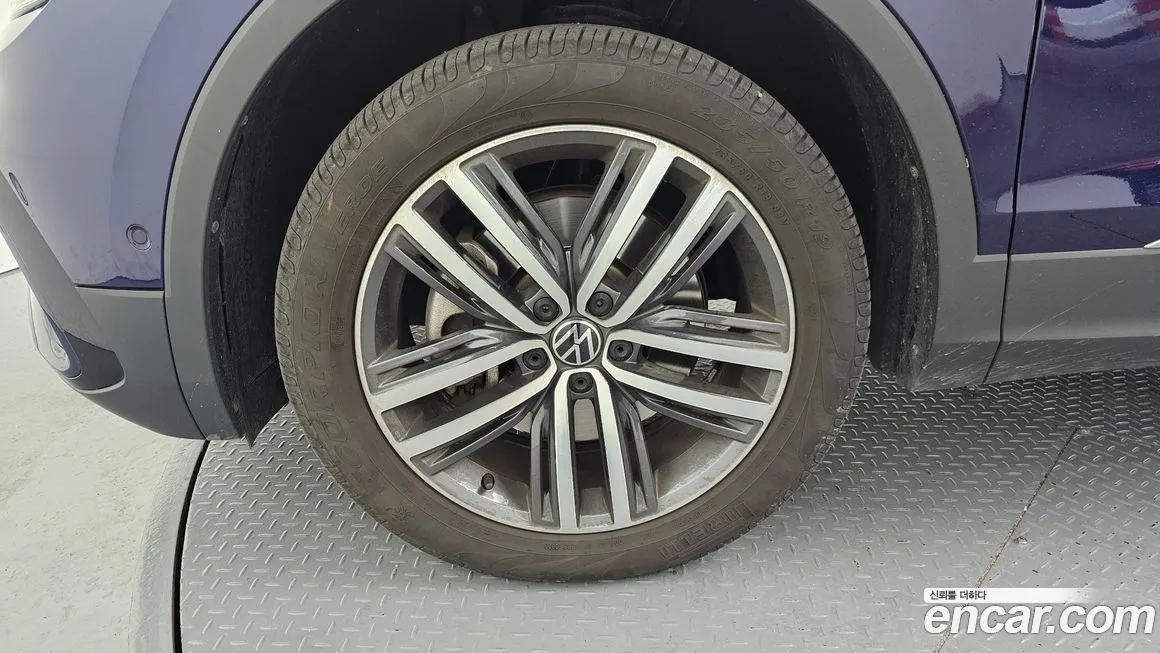 Volkswagen Tiguan — фото 5