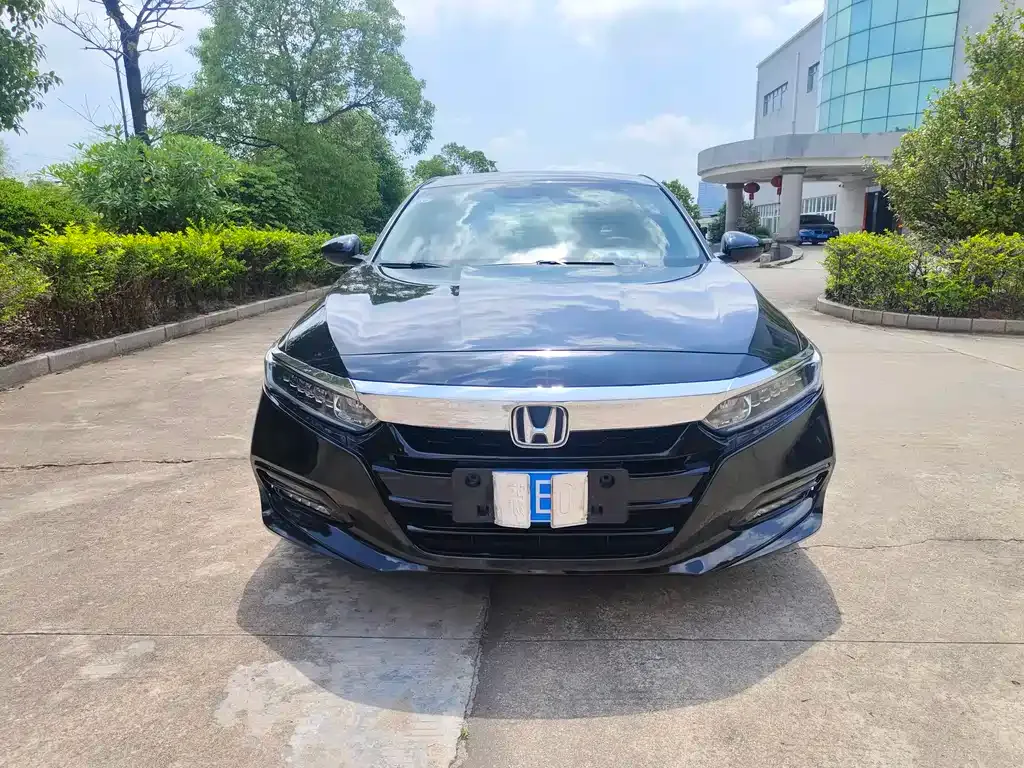 Honda Accord — фото 2