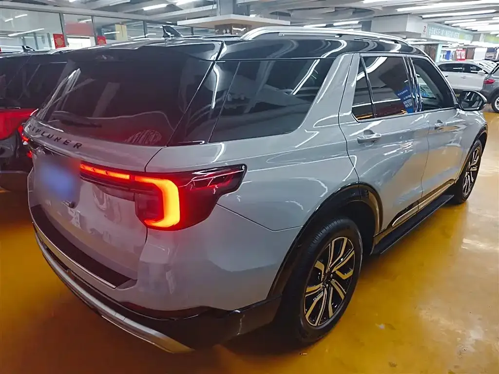 Ford Explorer 2024 из CN, фото 10