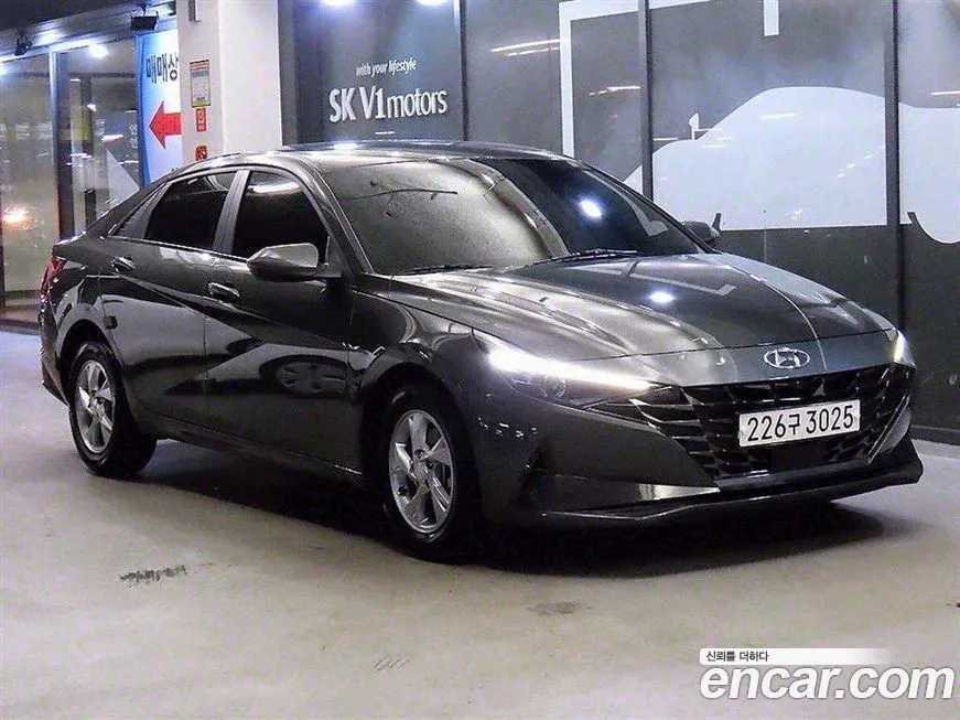 Hyundai AVANTE — фото 1