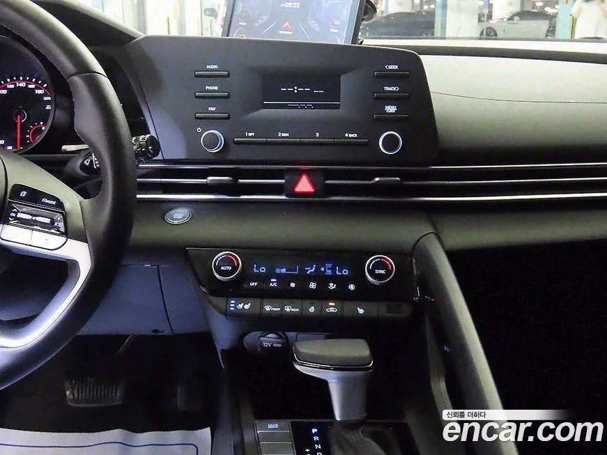 Hyundai AVANTE — фото 10