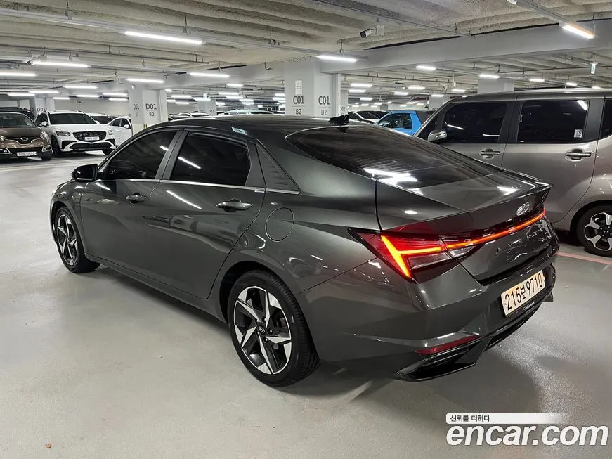 Hyundai AVANTE — фото 3