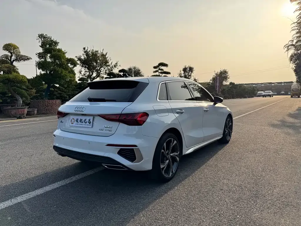 Audi A3 2021 из CN, фото 4