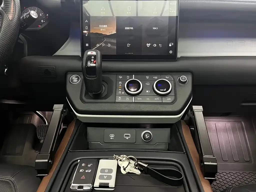 Land Rover Defender 2024 из CN, фото 8