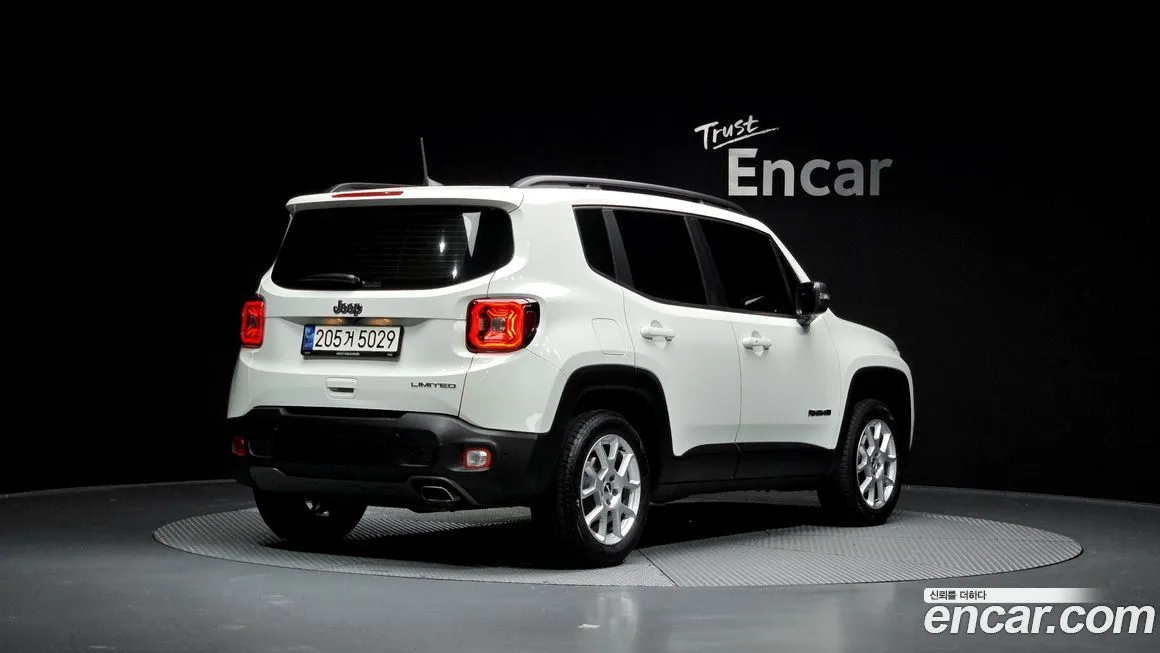 Jeep Renegade 2021 из KR, фото 2