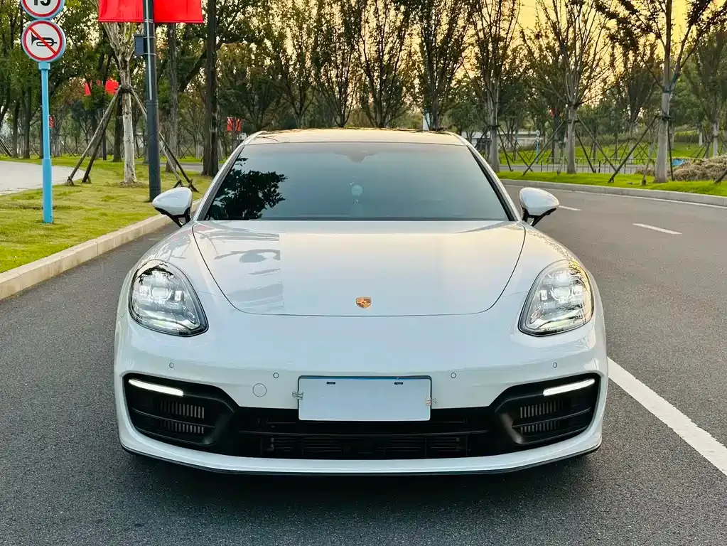 Porsche Panamera 2022 из CN, фото 2