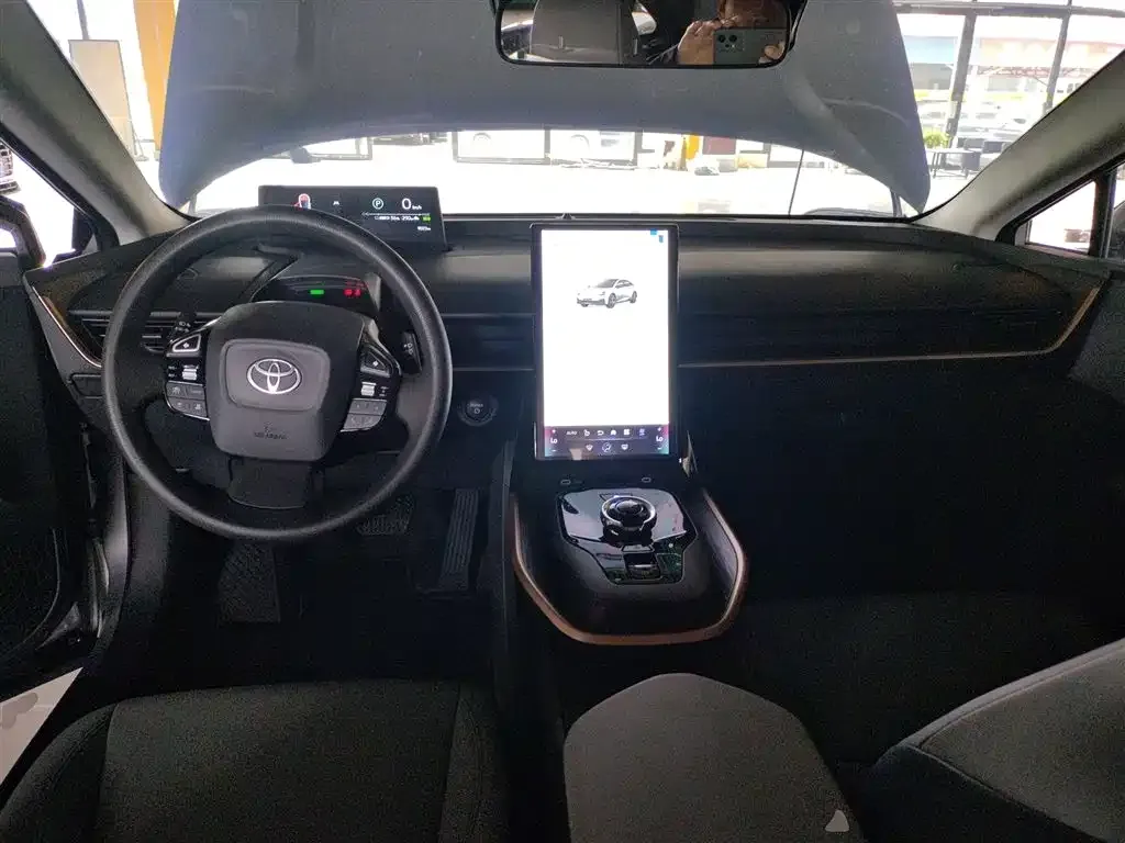 Toyota bZ3 2025 из CN, фото 10