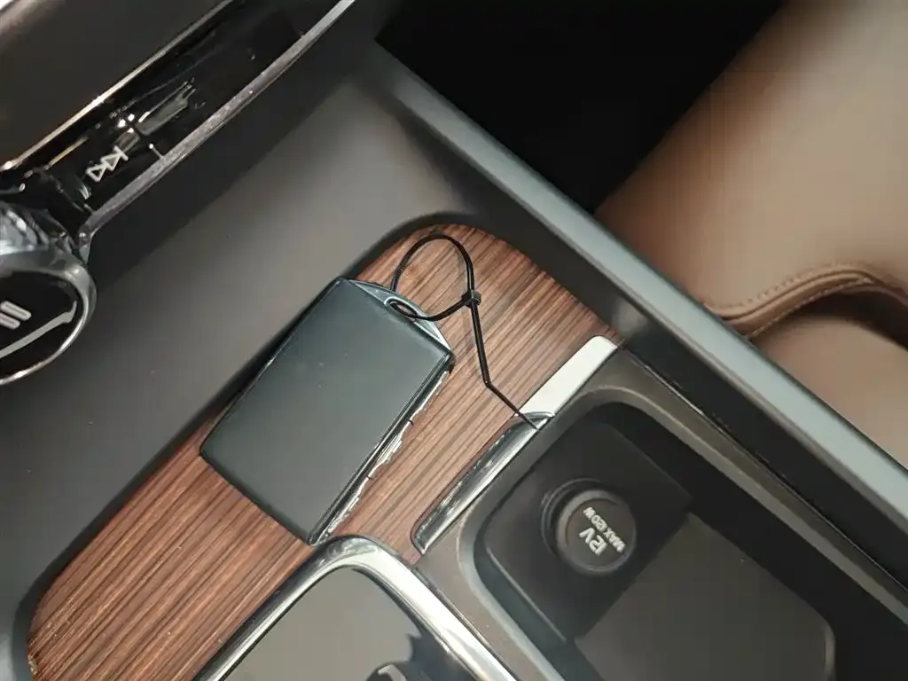 Volvo S60 2024 из CN, фото 9