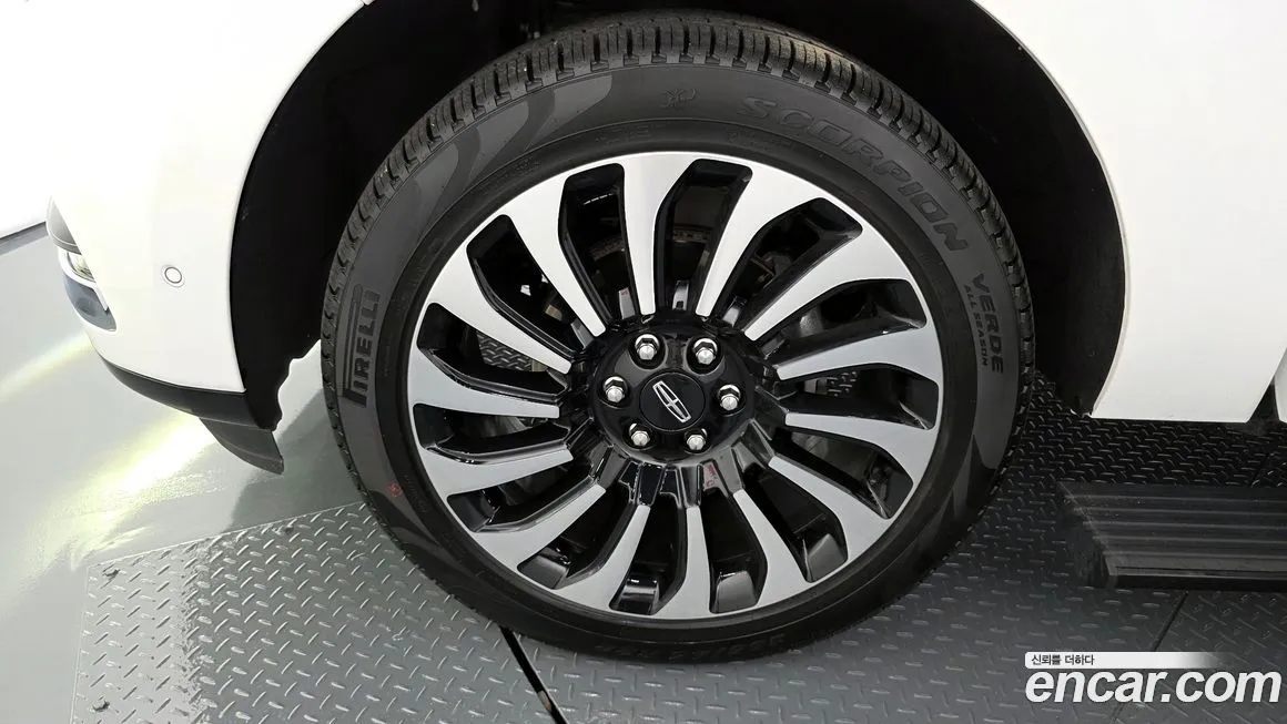 Lincoln Navigator 2023 из KR, фото 5