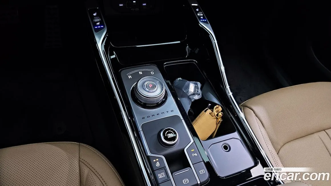 Kia Sorento — фото 9