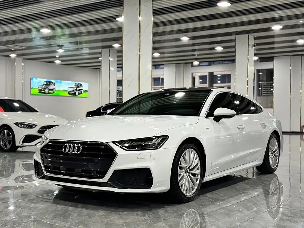 Audi A7 2021 из CN, фото 1