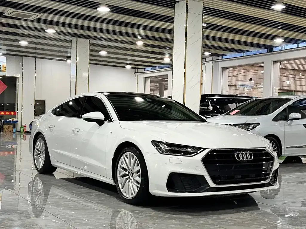 Audi A7 2021 из CN, фото 3